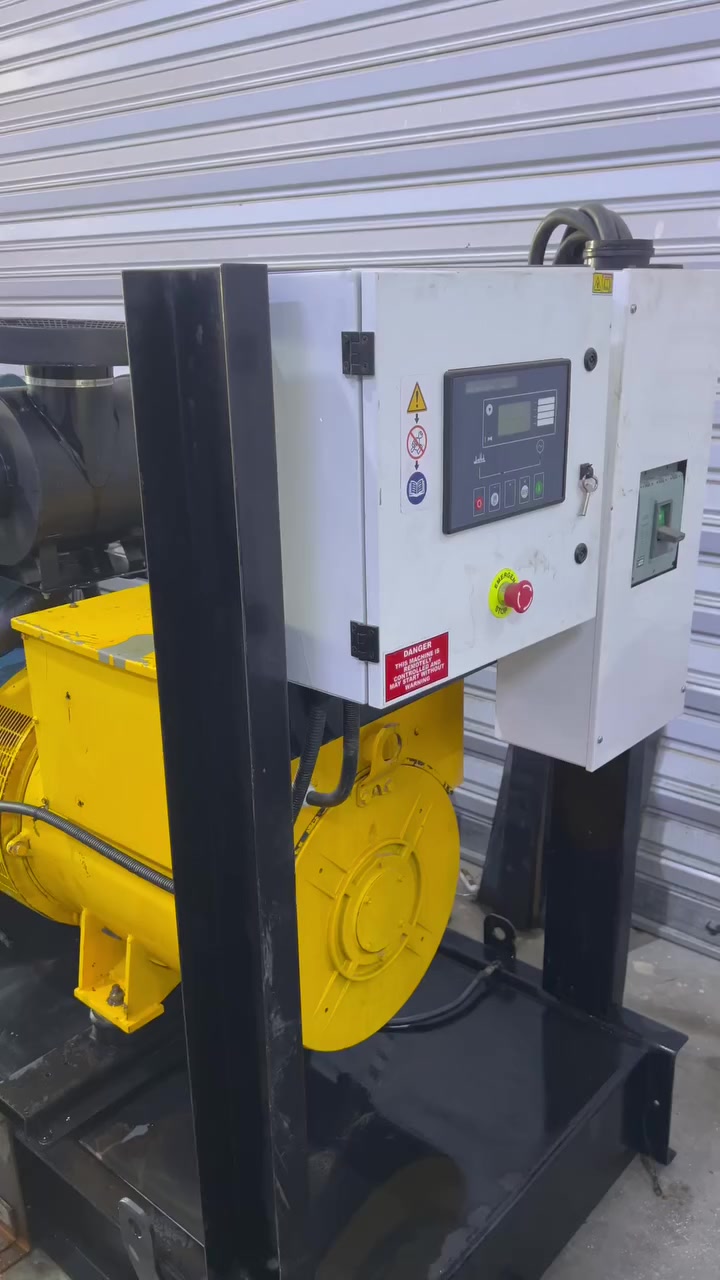 السلام عليكم للبيع مولد دايو 250 kav شرط الحمل لا بخار ولا تنقيص الاستفسار***********
