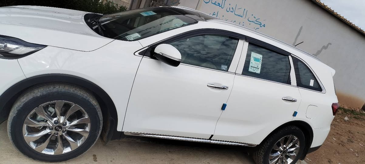 سورنتو 2019خليجي 1/2
6سلندر محرك مكفول  
7راكب ماشيه 60الف. ***********
