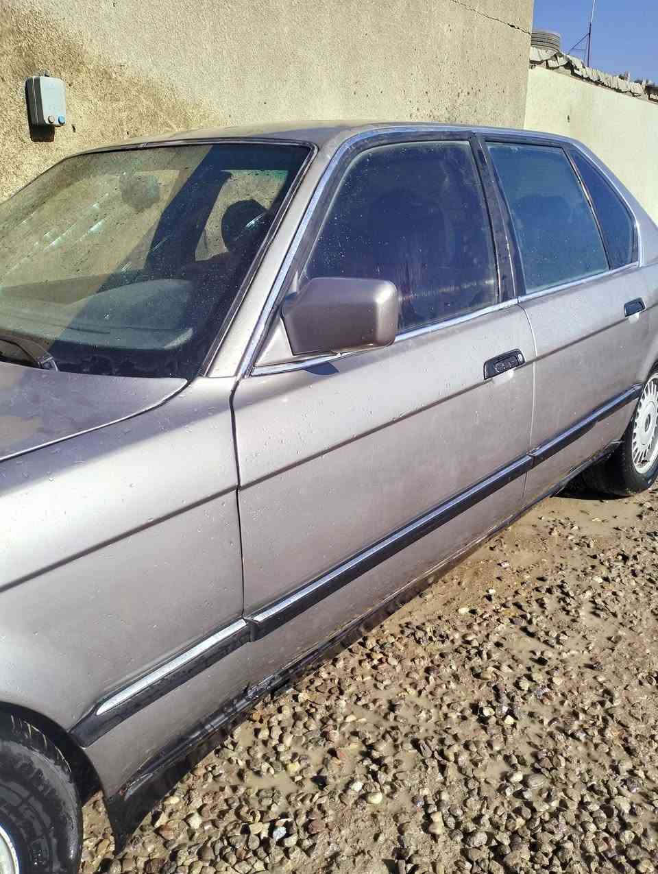 السلام عليكم735BMW الخير من الله دواخ الحلوه الحداديه حلوه نظيفه بدون تحويل السياره راعيها ماندلا سنويه عاج سعر 23 بيها مجال عنوان بصره*********** ولكم راوس
