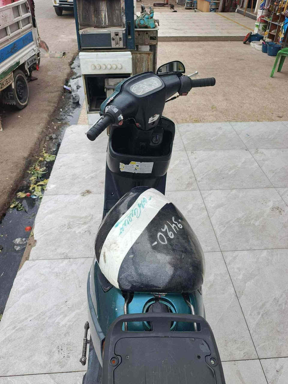 السلام عليكم
موطور بوتين ياماها لبيع 
موطور نضيف 
مكينه معمره 
شرط اكسل 
شرط كفرات اصليه 
فول كلشي شقال 
كهربائيات سلف شقالات
وبرهم مرواس حسب القناعه 
الخاص مفتوح 
وهذا رقمي ***********
