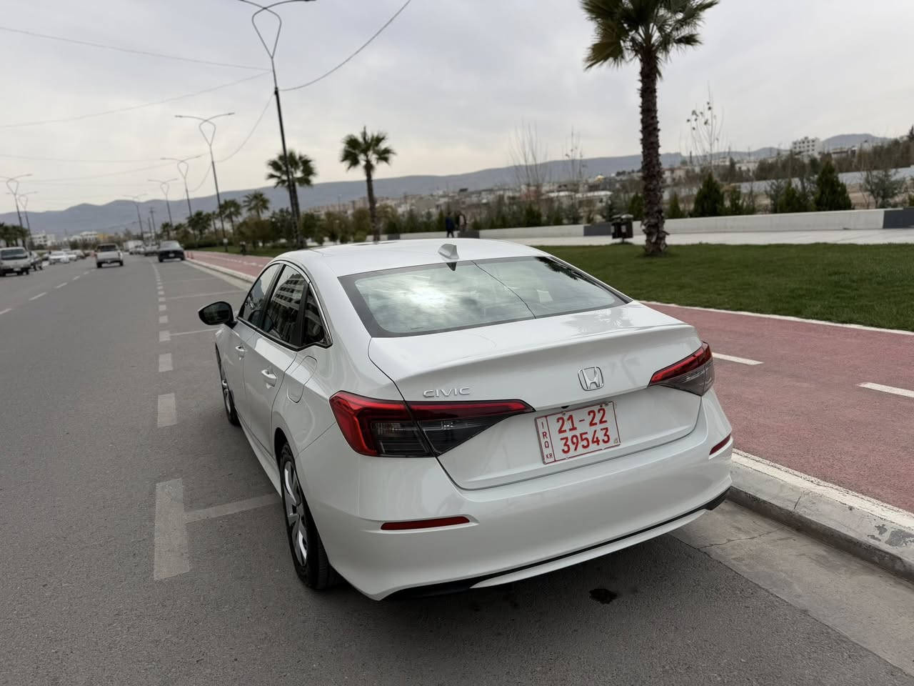 هوندا سيفك موديل ٢٠٢٥وارد كندي ماشي ٤الف ميل فقط جاملخ مبدل بلادي نفس لون بنيد صبخ تترقم شمالي فقط سعر ١٤٥ ورقه مجال قليل سياره كلشي راجع بلادي بدون نقص ***********
