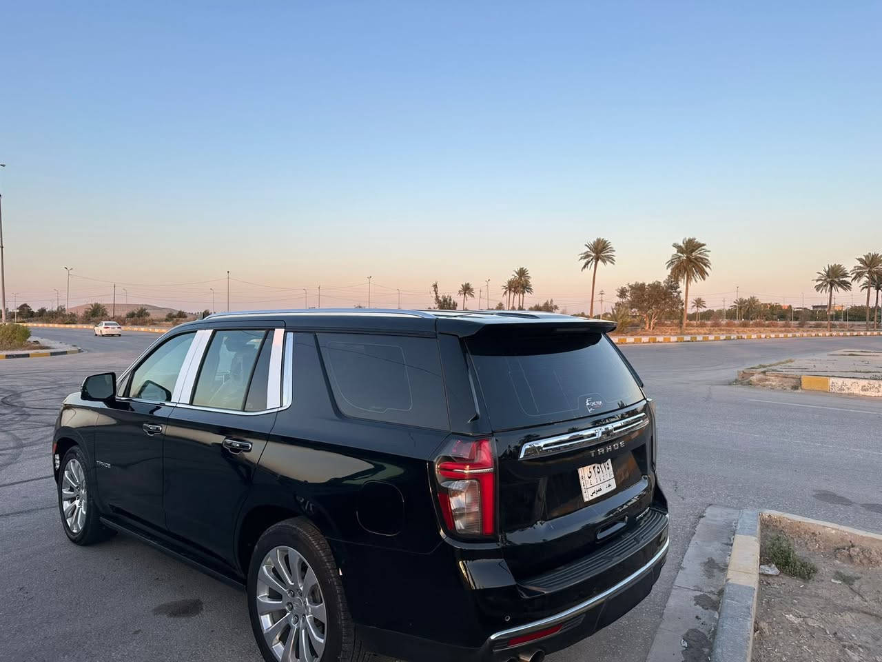 السلام عليكم تاهو 2023 primer فول مواصفات واحد ع واحد مكينه ٥٣٠٠ المرغوب السياره كفاله عامه من كلشي  السياره عليهه تغليف ppf الاصلي رقم بغداد  مكانهه بابل السعر 540. ورقه للاستفسار ***********//***********
