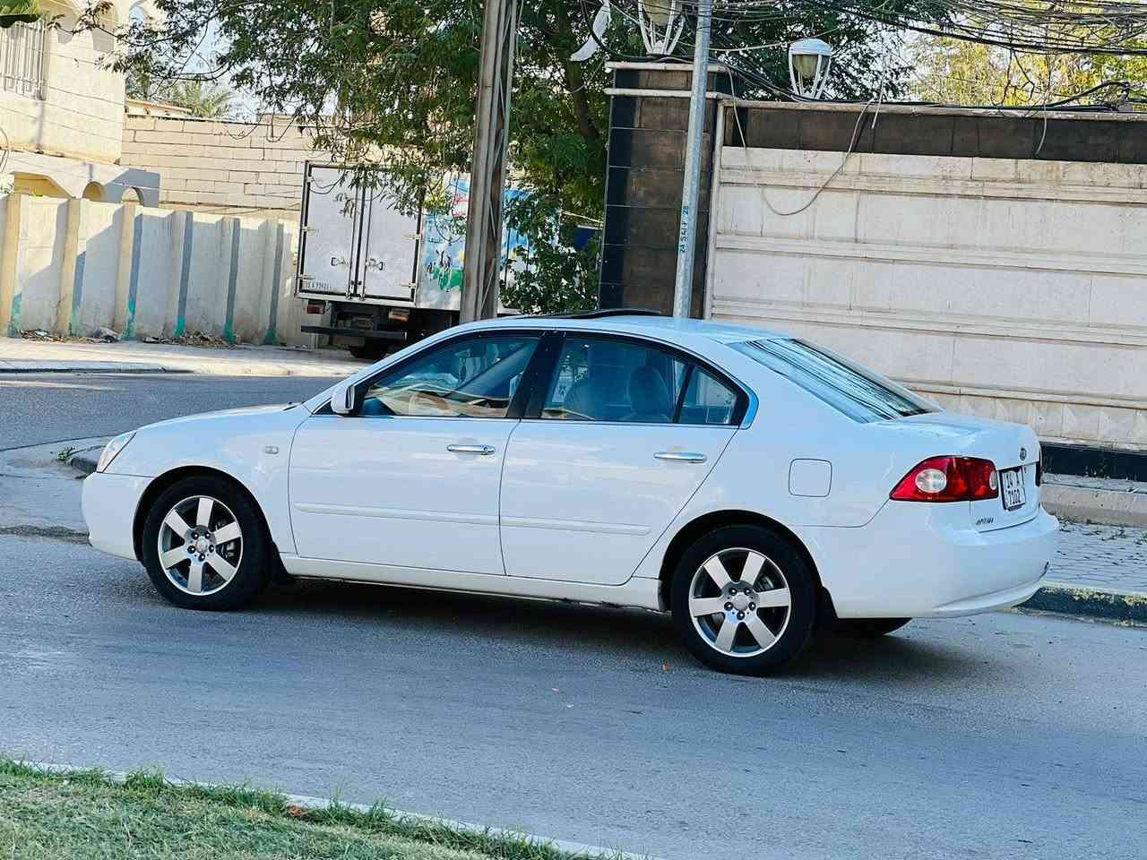 كيه وبتمه خليجي 2007  فول مواصفات سعر 93 وبيه مجال للاستفسار الاتصال *********** خليجي مكفوله من ضربه وتبديل بيه صبغ جاملغ ونص باب ولباقي مكفول مواصفات داخل بيجي فتحه سقف تحكم ستيرن مري كهربائي حساسات خلفيه شاشه يباد كامره دواره مكينه 2000 مكينه وكير مكفولات حداديه جديدهه تخم تاير جديد تبريد شغال ثلج رقم نكليزي سنويه 30 مشروع وطني سياره جديده وجاهزه وأي نقص مابيهه مكان سياره  كربلاء كربلاء, العراق
