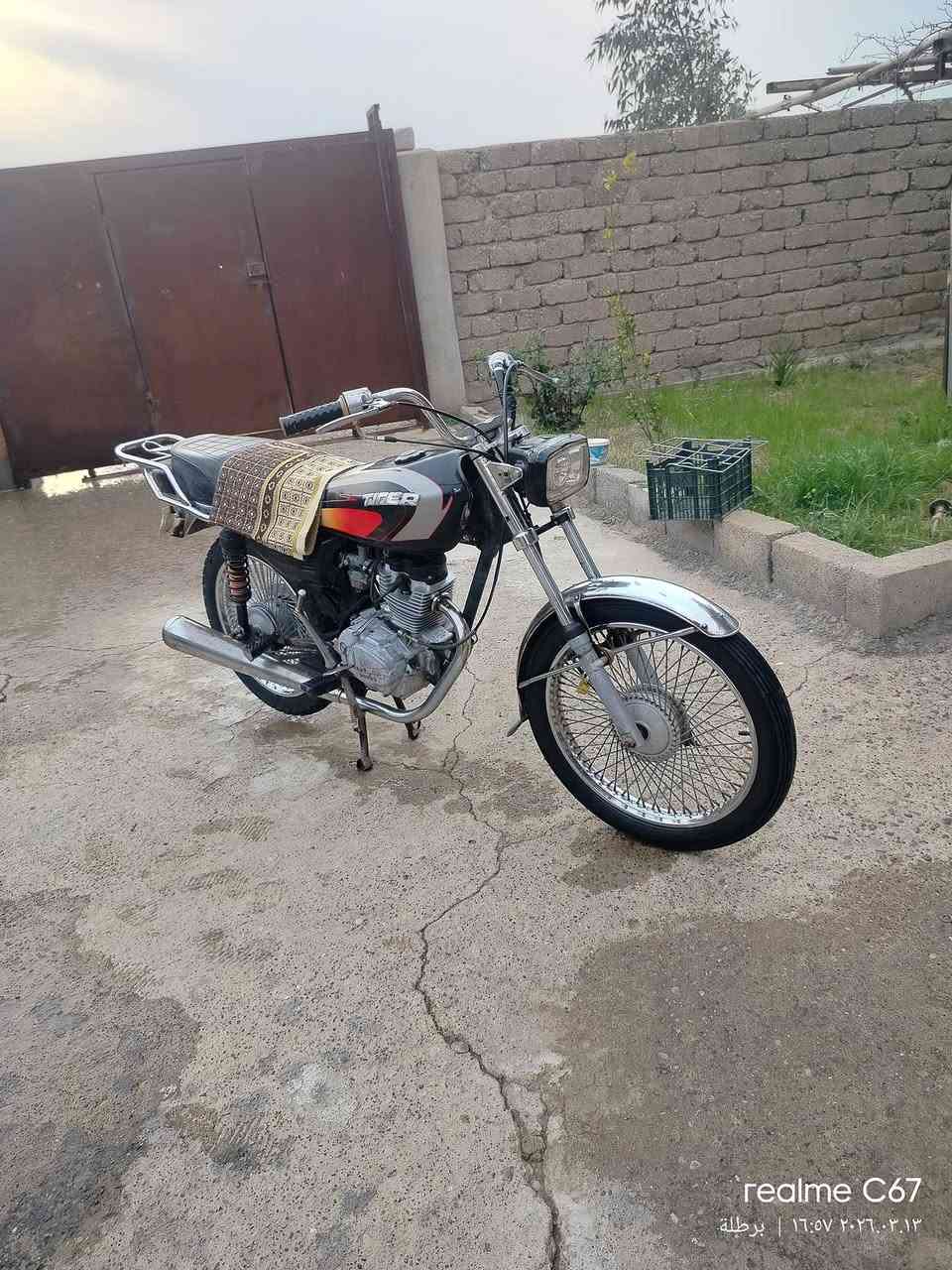 السلام عليكم ماطور بارت محرك معمر قبل الأسبوع سلندر بستن انتنس  كوار انتس جديدة شرط كلاجات وعينه انتنس شرط ماطور كامل سعر 300 بي مجال لي طيبين رقم ( ***********/ ***********)🫡
