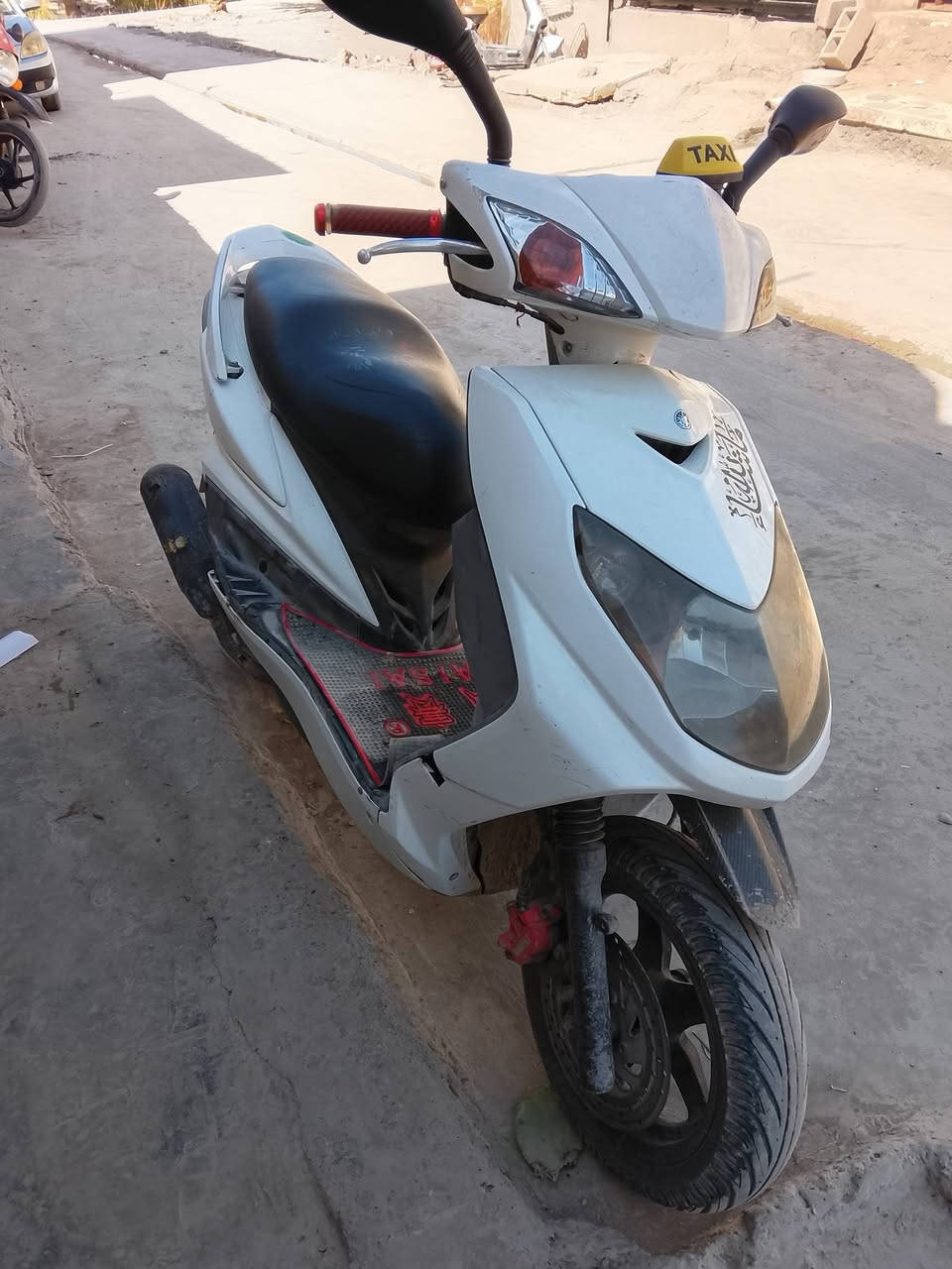 السلام عليكم 🍃❤️
السلام عليكم ❤️🍃
سلام عليكم سكنس فحل مال رمبه لون ابيض دراجه ختم واحد
صوت مابيها عبالك تسوق شحن صرفها كلش زين دراجه خير من الله دراجه نقصها فقط تريشه جهه السيره موضحه بالفيديو والكفرات نضافه 70% مكاني ديالى بعقوبة الوثبة رقمي *********** مراوس بكير أو ديوان نفخ مع تحياتي لكم جميعا❤️ فقط مراوس
