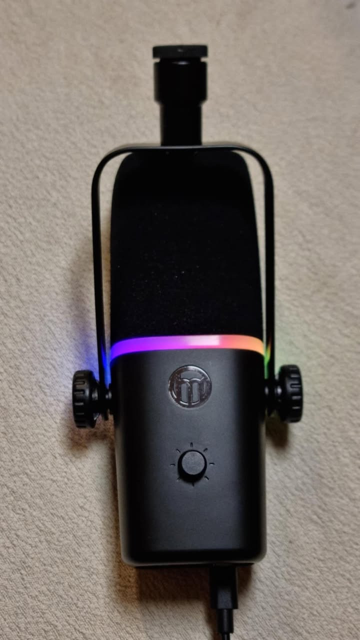 مايك usb/XLR من شركة zealsound
مايك مناسب للبثوت والبودكاست ومستخدمي pc
ميزة عزل صوت وكتم وتحكم باضاءة RGB
الي مهتم يتواصل خاص موجود بيه عينة اختبار لصوته


**إذا كنت صاحب هذا الإعلان وتريد حذفه لأي سبب، رجاءا أرسل رسالة إلى الدعم الفني**