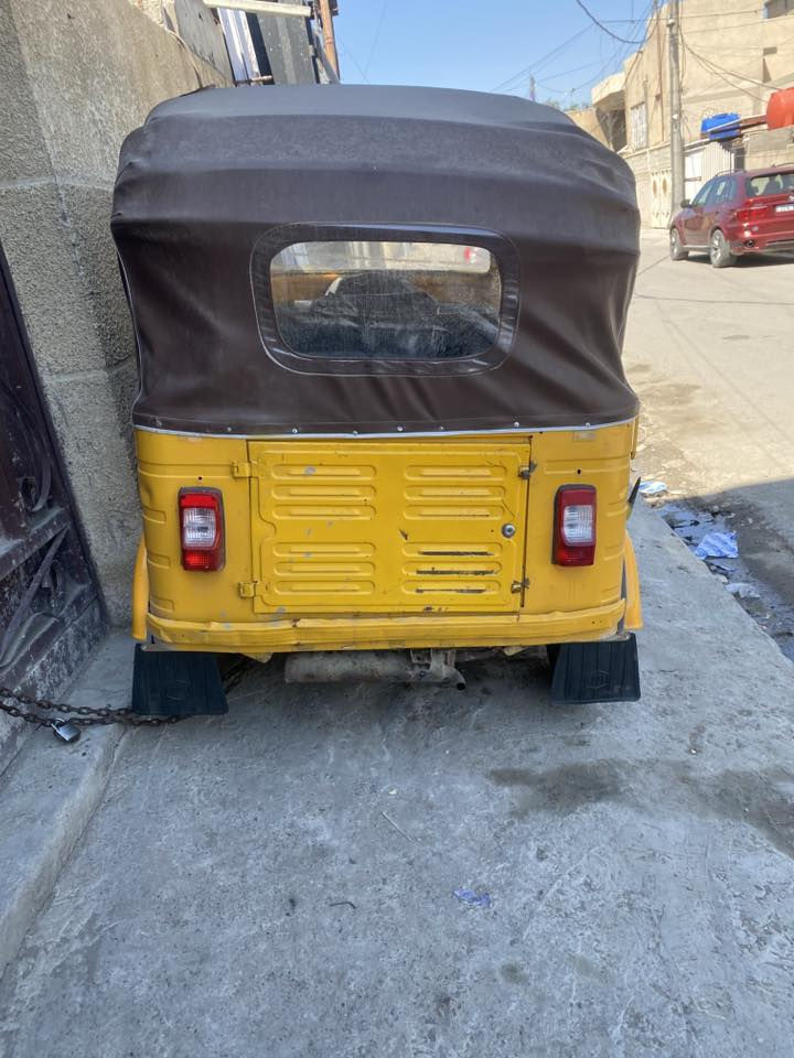 تكتك للبيع زيل موديل 2018كهربائيات شغاله عوزه بس راجزسلف ميكينه خير من الله اوراق كامله مكاني بغداد سعر مليونين بيها مجال استفسار ***********
