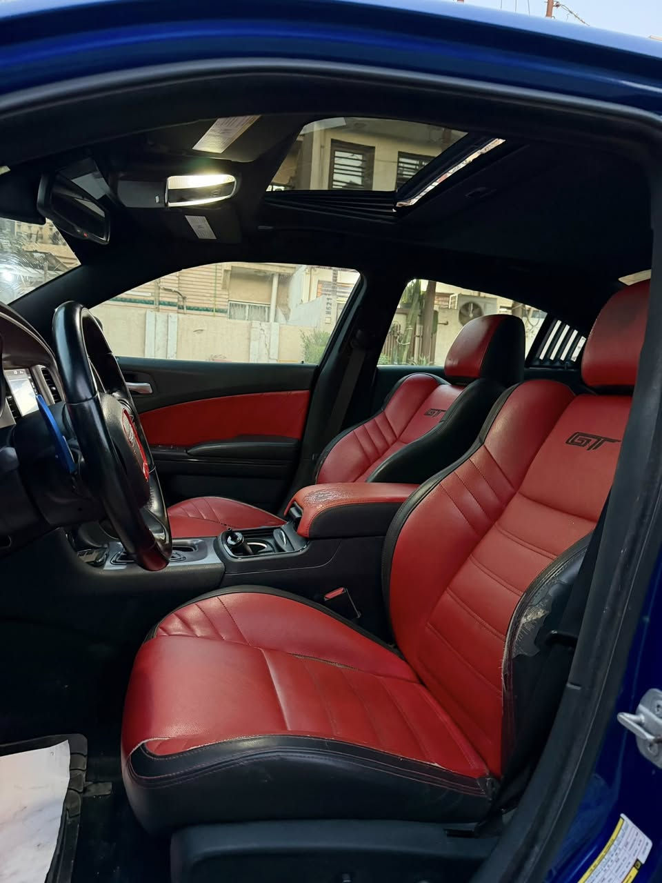 جارجر جيتي موديل 2020سوبر تراك باك
4*4
موصفات فول 1/1 عدا الرادار 
بجم كبس 
حادث جاملغ وباب خلفي ايمن 
وباب السايق وربع جاملغ امامي يعني جاملغ بس الذيل مالته 
يعني صبغ 3 قطع ونص 
سياره فور ويل وملغي 
سياره ماشيه 49 
فتحه سقف 
بصمه تشغيل وابواب وجنطه 
كشن جلد وكهرباء 
كشنات تدفئه 
ويل 20 وتخم تاير نضيف 
محرك 3600 كفاله 
رقم شمالي السليمانيه تريد تحويل او وكاله 
مكان السياره بغداد السيديه 
السعر 192
***********
