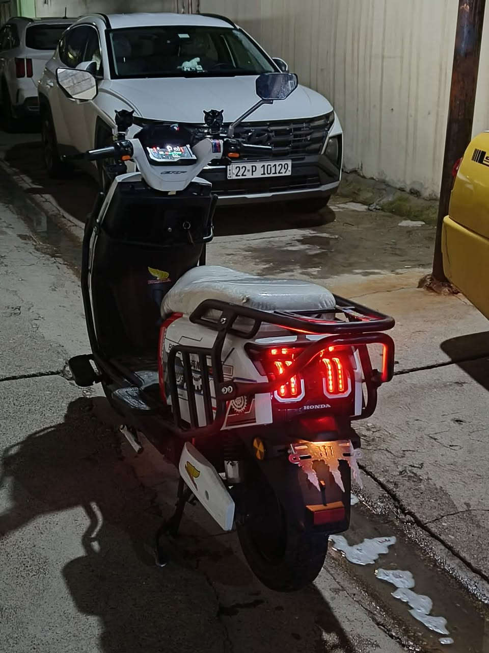 اجه نوع BENENG للمروس فقط
الموديل 2025

البطاريات 6 دبل مسطره 

التحويلات 1.2.3.4

السرعه 100

ملف جبير 2500

دراجه مدرعه بل كامل حمايه الكفرات 

تشغيل عن بعد 

جهاز إنذار السرقه 

صندوق خلفي  كبير 

كشن VIb سياحي مساحه تخزين كبيره 

شاحنه اصليه 

قفل ستيرن 

نضام ABS

نضام USB

مانع انزلاق 

شاشه تاب تعرض إلك عطل 

أطارت جوبلس 

بريكات دسكات 

لونها مميز 

تمشيك بل شحنه وحده ٨٠ كيلو وفوك

 

العنوان  موصل


**إذا كنت صاحب هذا الإعلان وتريد حذفه لأي سبب، رجاءا أرسل رسالة إلى الدعم الفني**