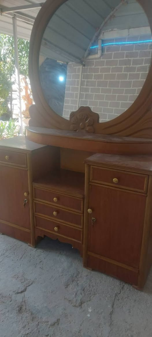 السلام عليكم 
غرفة صاج
جرباية وكومديات مالتها كاملة وميز مراية وزاوية كلش نظيفات 
السعر 250 
العنوان/بغداد التاجي مجمع المصابيح


**إذا كنت صاحب هذا الإعلان وتريد حذفه لأي سبب، رجاءا أرسل رسالة إلى الدعم الفني**