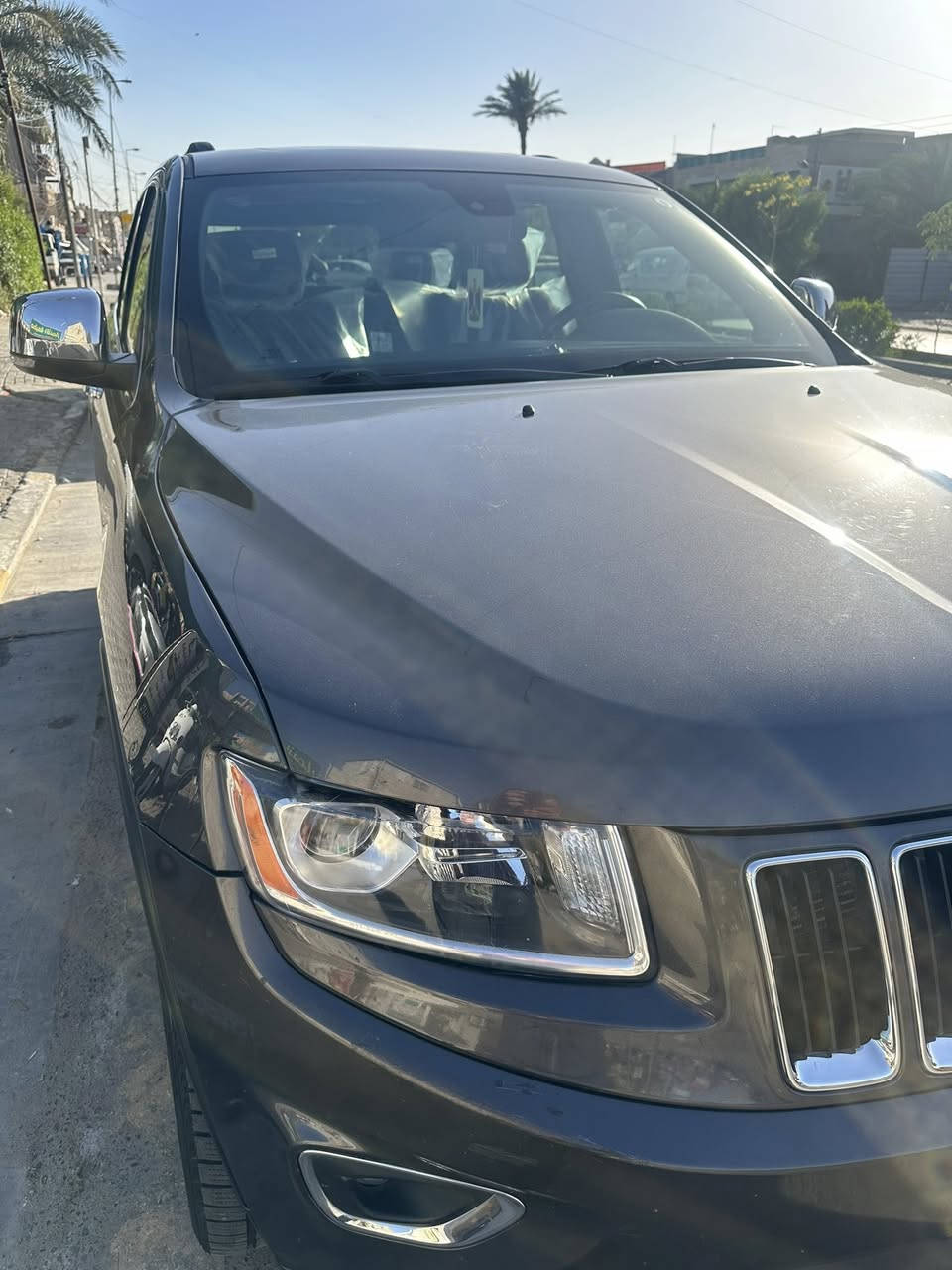 السلام عليكم اخوان
للبيع  فقط 
 
جيب كراند شيروكي -  موديل ٢٠١٦
رقم بغداد  انكليزي الجديد وهزه جديده 

فوول مواصفات وارد امريكي اكلين تايتل  لمتد التقارير والسونار البارحه مسوي مع المنشور كفاله عامه من الصبغ ومن التبديل فقط بارد  السياره جديد لوك 
 

1-‏السياره ماشيه 154 الف كيلو  حقيقي 
2- 4*4 فور ويل شغال 
3- سلايت روف 
4- اوتو بريك ( نظام اطفاء ذاتي بل الازدحام ) 
5- اوتو بريك ( مانع تصادم خلفي )   
6- قياده ذاتيه 
7- تحديد مسار 
8- هوك خلفي +كهرباء سحب عربه 
9- دخول ذكي
10- هيترات بالمري والجامه الخلفيه
11- مرايه متحسسه للضوء الجانبي والخلفي والداخليه 
12- حساس خلفي + لادار. 
13- ماوس اربع وضعيات
14- نظام ( start/stop - ايكو - سبورت ) 
15- كشنات جلد 
16- كشنات كهرباء 
17- كشنات تدفئه  الامامي 
18- كشنات خزن 3 وضعيات
19- كشنات ترحيب 
20- كشنات خلفيه تدفئه 
21- ستيرن تدفئه
22- تحكم ستيرن جهتين  
23- شفتات ستيرن 
24- جنطه كهرباء
25- تشغيل عن بعد 
26- سستم صوت alpain
27 يدات نيكل 
28 نيكل جانبي 
29 مري نيكل 

عليها ادامه كامله من منضومة بانزين ومحرك 
السعر 220 وبيها مجال 

العنوان بغداد. السيديه 
***********
***********
