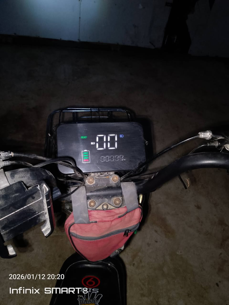 السلام عليكم بايسكل شحن لبيع موديل 2023 5بطاريات مستخدم  شهر واحد جديد بعده ***********
