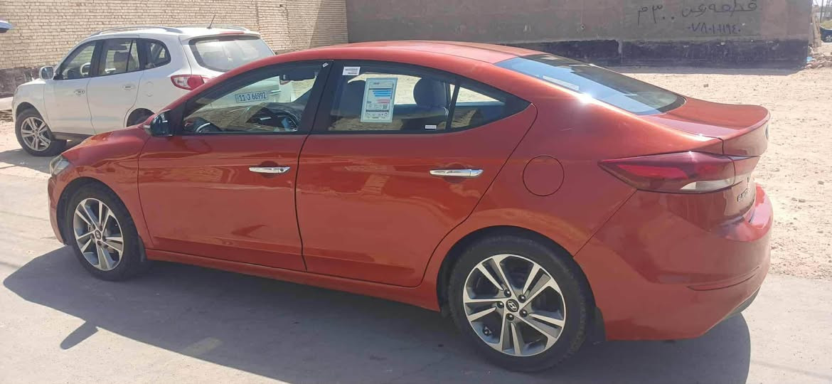 السلام عليكم النترا خليجي 2016  رقم بغداد محرك دوش 2000 سيارة خير من الله كير محرك مكفول و مكفولة من الضربة ايضاً تبريد قطعتين ثلج كامله ما بيه نقص برغي شغل وطلع شاشه وتحكمات مري شفط وباقي مواصفات الخليجي معروفة بيه جراد قليل بالقمارة و صبغ بيه دوسات وجاملغ خلفي ايسر فقط اكرر بدون ضربه كلير فقط كلش حلوة السيارة وتراي بعد احلى بالعافية على الي ياخذه سعره 125 ورقة وبيه مجال بيع فقط السيارة بأسمي  هزة ما ساقطة تحويل ثاني يوم لتواصل اتصال على الرقم 

***********
