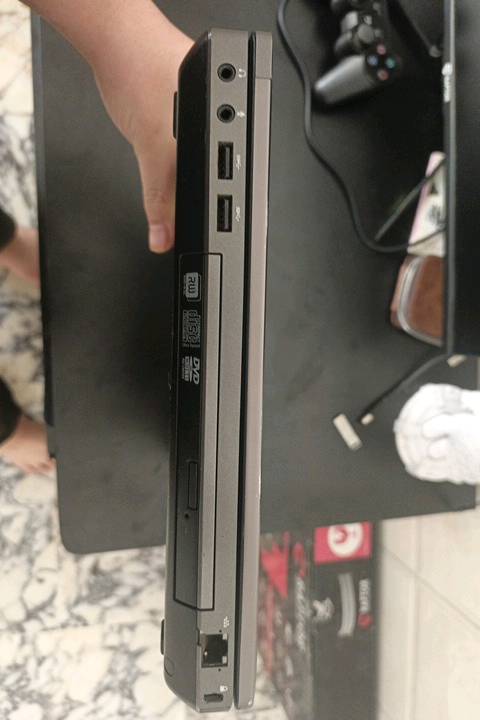 السلام عليكم 
لابتوبhp pro book 6570b
بمعالجintel core i5 gen3 
رام 8
هارد 500جيجا HDD
بطاريه بسعه 90W
كامله من ناحيه البرامج منصب عليها برنامج الفوتوشوب وكافه برامج office 
شاشه بحجم 15.6انج وبتردد 60هيرتز
نظام windows 10 pro 
جنطه هديه مع ماوس بدون واير
وباقي التفاصيل خاص واتساب***********