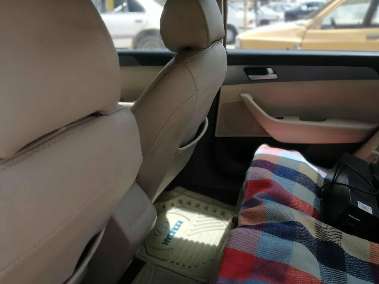 السلام عليكم ورحمه الله وبركاته
هونداي سوناتا موديل 2017وارد أمريكي  رقم انكليزي نجف صبغ حزام بدون دواخل السيارة جاهزة السعر 110مكانها نجف  شارع المطار  الإستفسار أكثر ***********
