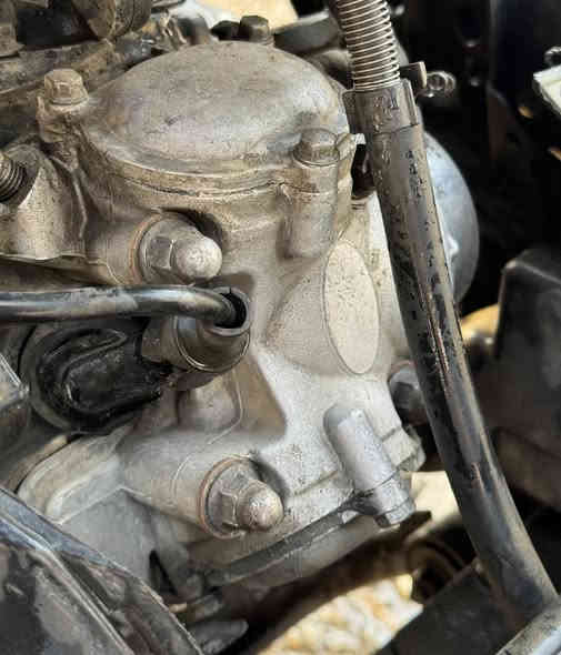 ثعلب بيع او مراوس ٥٨ كور بصمه كابريتر قفاز كلجات رياضي دراجه نكره بس كابريتر يرادله تنضيف لان يكطع سعر 325 وبيه مجال مكان بياع الشرطه الخامسه موجود خاص او ***********
