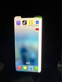 آيفون XS ماكس • ٦٤ • شاشة مكسورة