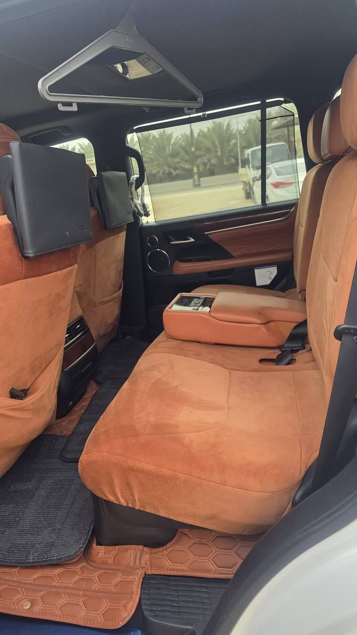 لكزز للبيع
رقم كربلاء 
الون صدفي بريم مكفول 
مديل ٢٠
للاستفسار،    ***********
غير متواجد.عل فيس
