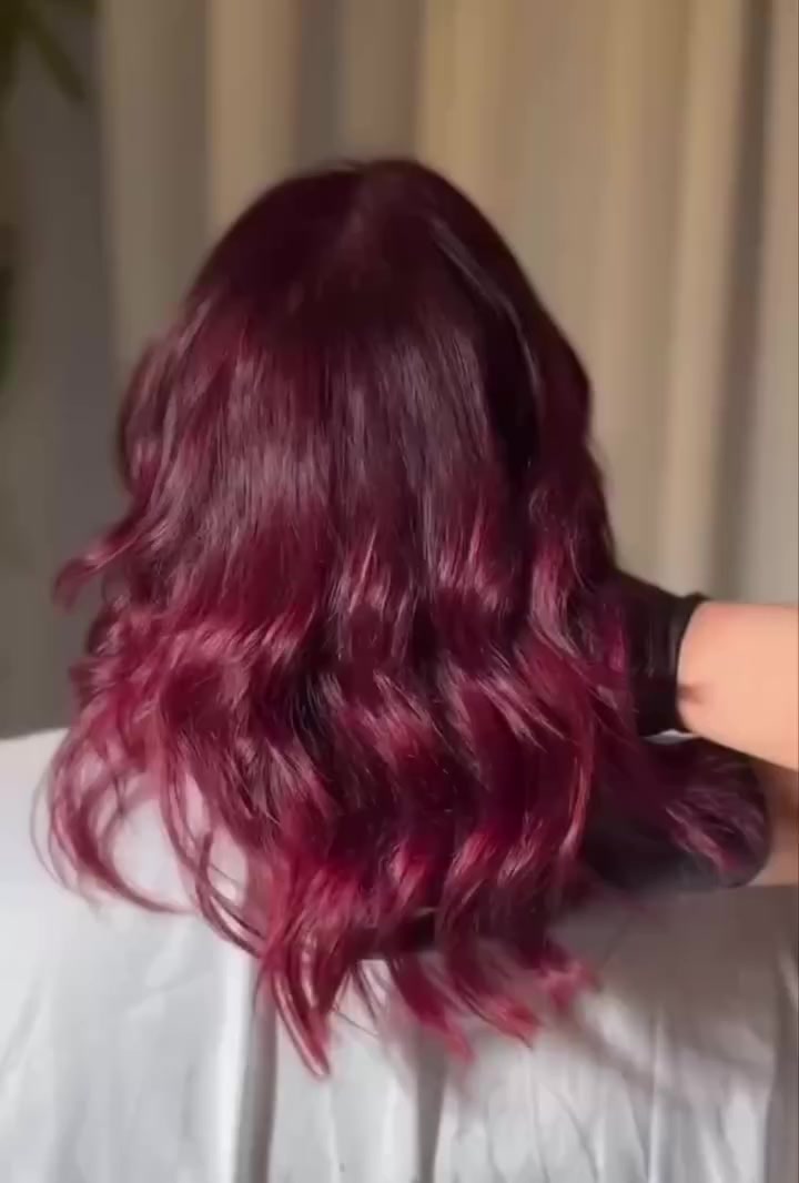 كلكم هل فترة صايرين تحبون هذا اللون🎀🥹
ومو كل احد يكدر يضبطة الكم ف بصالون حنين ماكو اضبط منها  Haneen Hussam
متواجدة يومياً لعيونكم وستغلوا عروض العيد داخل صفحتها تنورنا بكل وقت عرايسنا وحبايبنا 🖤🖤🎀

العنوان 
بسمايه على شارع العام مقابل بوابه بي داخل مركز لامار صالون حنين بجهه سنتر دراهم بصف سوبر چكن 
***********
