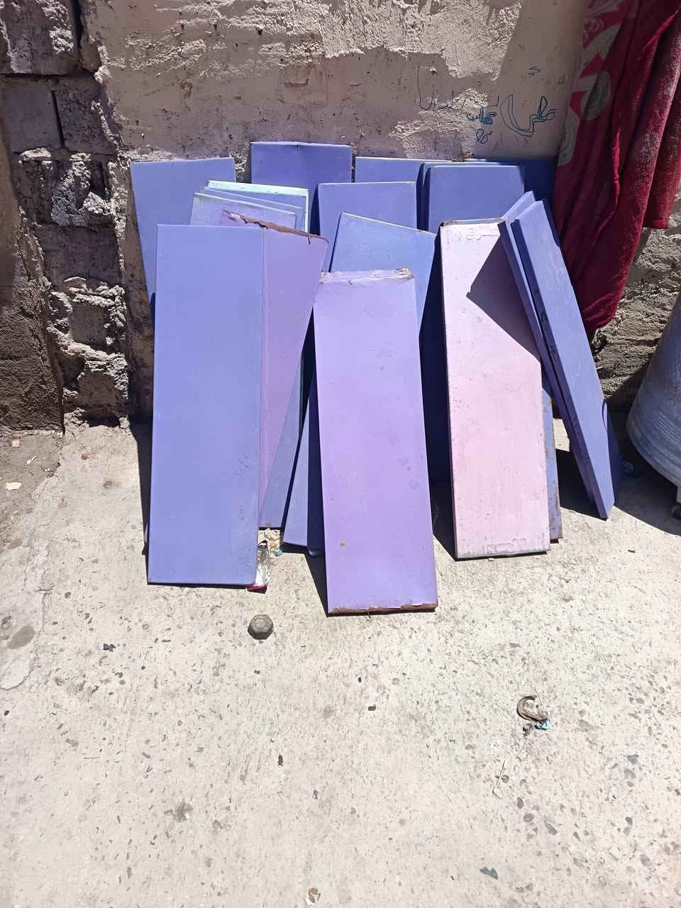 رفوف مال محل انضاف كلش هنا والركايز وبراد جديد ***********سعر البراد 425,000 والركايز واللي يريدهن واللي يريدهن ينتصر وبخير ويدلل هذا رقم صاحبها واني ما عندي نت ولا ارد على الماسنجر وما عندي انترنت مكانهن بغداد جسر الدوار اهالي الصابيات الطيبين يات ***********

