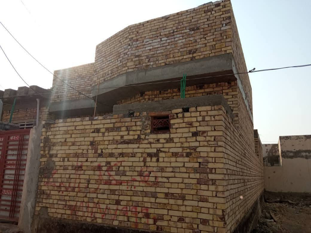 دار البيع بناء جديد 150متر غرفتين نوم مناور عدد2 صاله وبراني 7 متر وبيتونه بطول 7متر وعرض 4 متر البيت مجاري وماء وكهرباء كامله عوزه بورك ورضيه مكانه وره مدرسه الشهباء على جهت الشط السعر 59 الاتصال ***********
