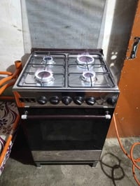 طباخ للبيع نظيف وشغل شرط   السعر 100 الف 07510429818  ‏‪07783663715‬‏