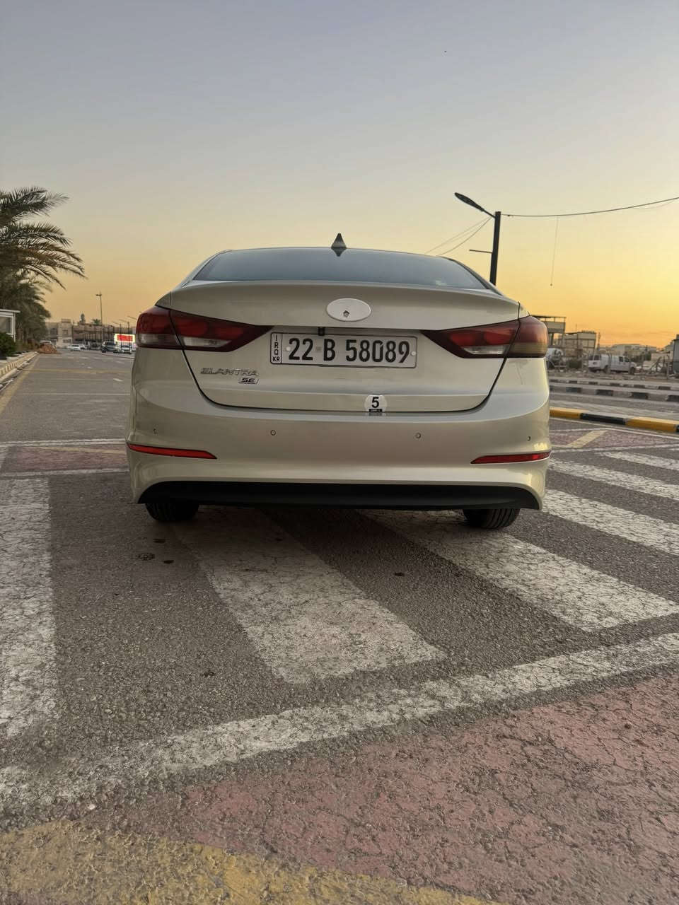 السلام عليكم النترا 2017وارد أمريكي بيه البنيد امبدل بدون داخل ولا ارباك شرط او بيه ٣قطع اكلير بدون معجون بدون فتح بدون تبديل ليبل واحد عده البنيد شرط وين مايعجبك افحص السياره لون ذهبي لا جراد ولا بارد عده أربع أصابع يم قبق البانزين السياره رقم او هزه او سنويه جديده اتريد تحويل اتريد وكاله بسم معقب بل نجف اليعجبك موجود 
السياره مكينه 2000دوش بدون فتح كير مكينه تخم تاير تبريد حداديه خير من الله تغليف سفري كشنات ول كاعيه السياره جاهزه من كل النواحي شرط اترايك وين مايعجبك مكان السياره نجف معروضه ١١٤ او بيه مجال اكو مقطع فيديو بل منشور اموضحلك كل البيه او رقم الشاصي اذا يعجبك اشوف حدثه 
***********او اكو كلشي بل سوك حياكم الله
