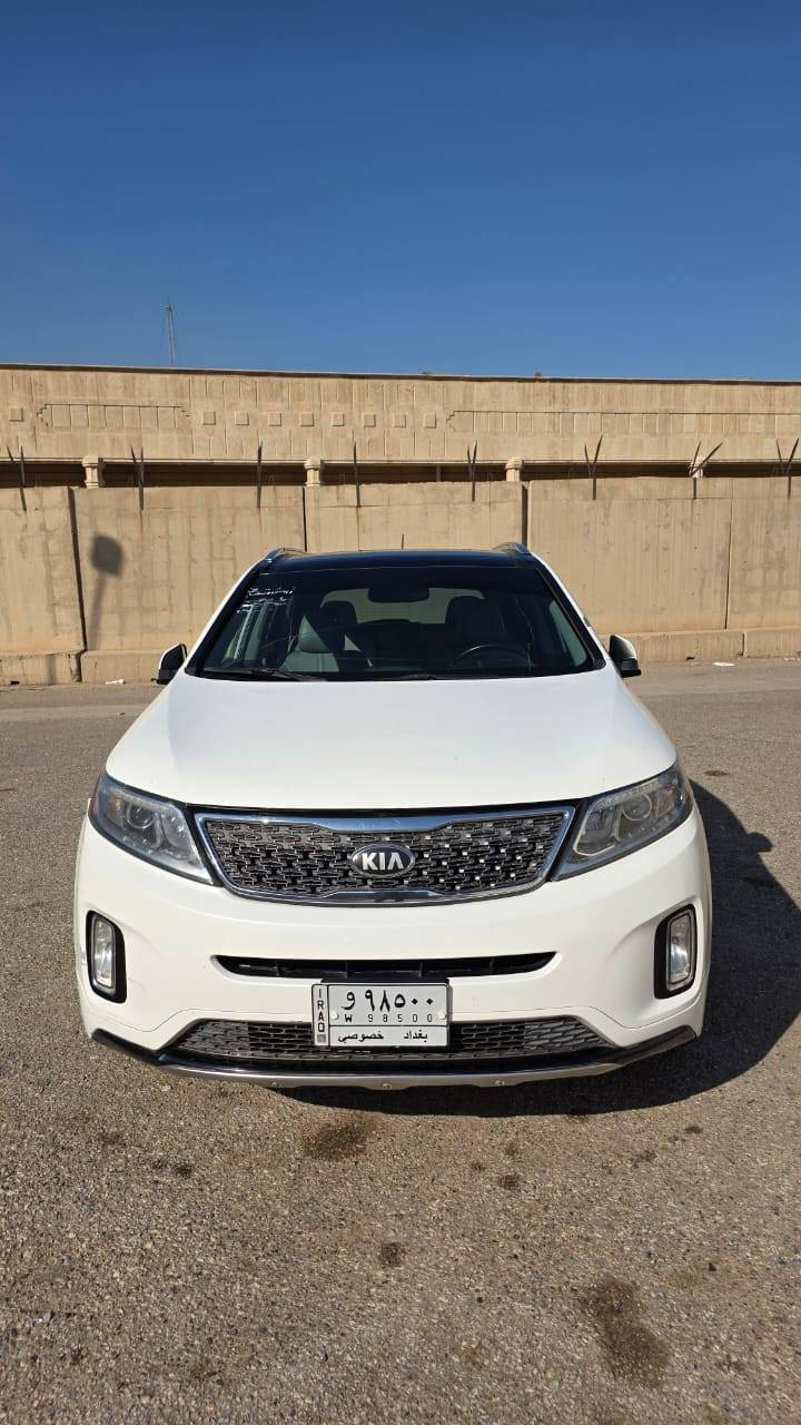 كيا سورنتو فول مواصفات موديل 2015 مكينة 6سلندر السونار موجود عند التواصل بصاحب السيارة الشرعي
رقم بغداد كما موظح 
مكان السيارة كربلاء الحسينية 
السعر 170
رقم الهاتف ***********
