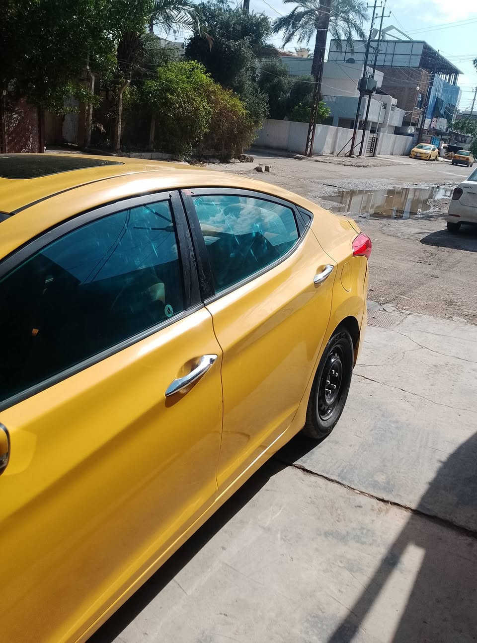 سلام عليكم النترا 2014 فول ما عده البصمه سياره جاهزه كير مكينه حداديه صدر خلفي امامي نضيف تراي سياره حلو تايرات نضيفه جاهزه من كلشي رقم بغداد نكليزي سنويه جديده  قبل يوم  استلمته تحويل ثاني يوم حادثه جاملغ خلفي ومامي بدون دواخل
السعر 98 
مكان بغداد البياع 
الشراي يتصل بلرقم ويدلل ***********
