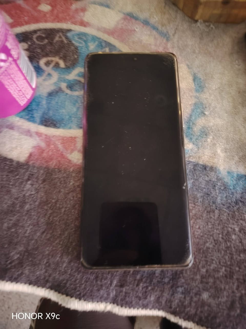 سلام عليكم للبيع... 

موبايل Honor x9c برتقالي ويا كارتون فقط 

جهاز وضع شركة شرط مامفتوح 

مستعمل 5 أشهر 

سعر 300 وبي مجال للطيبين 

عنوان موصل جانب الأيمن 

رقم تليفون للتواصل  ***********
