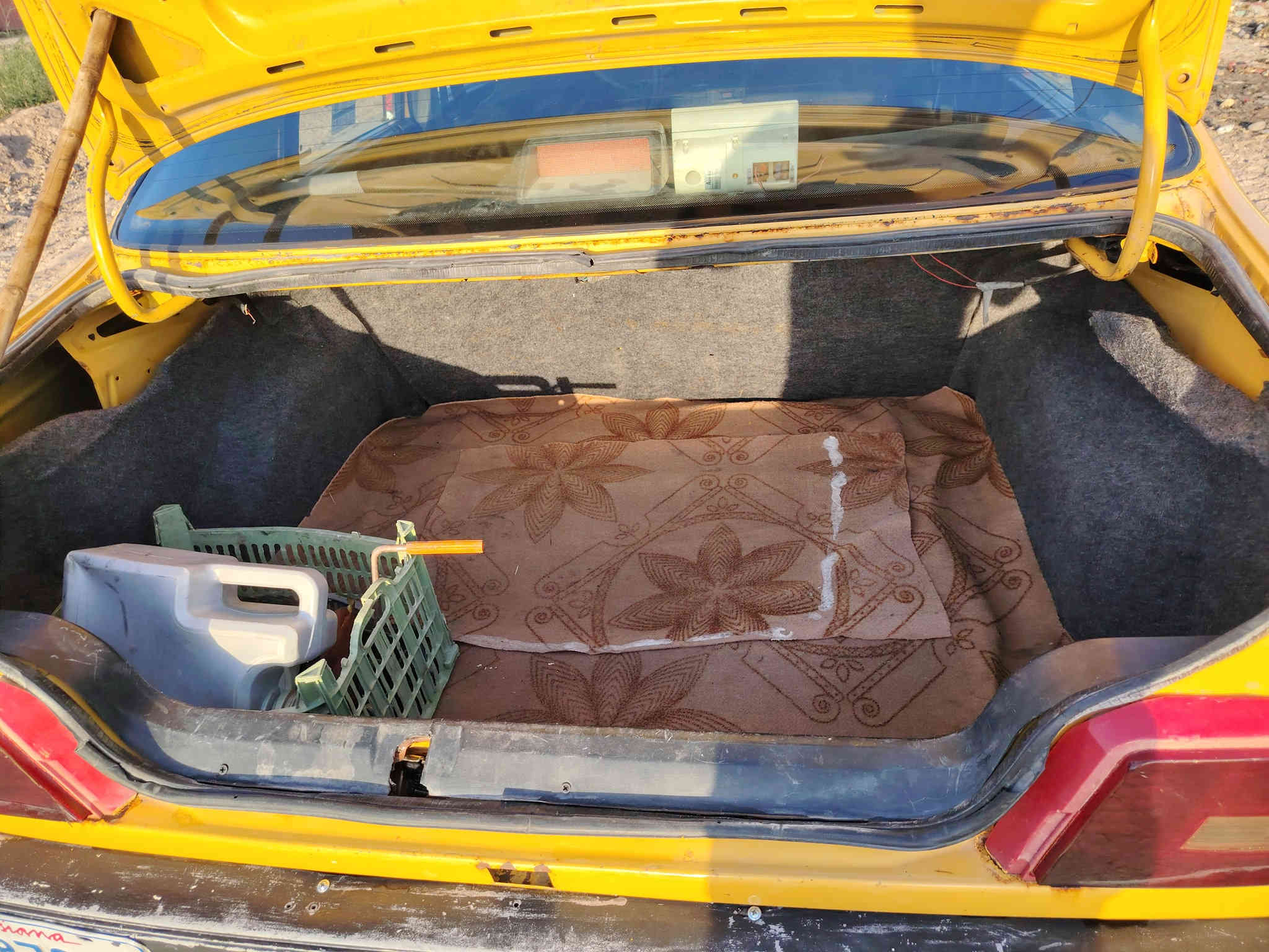 بيجو 405 البيع محرك وكير خير من الله رقم بصره مشروع وطني سياره جاهزه من كلشي تخم تاير جديد حداديه جديده كهربائيات شغاله تبريد شغال راعيها بل تنومه بس ماوصله السعر ب ١٥ وبيها مجال مكاني البصره القرنه رقمي *********** السنويه نافذه 2023 وشعندك امراوس نزل
