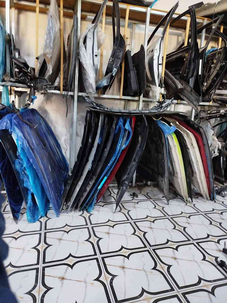 مجمع الأمريكي قرب السجن الإصلاحي
***********
