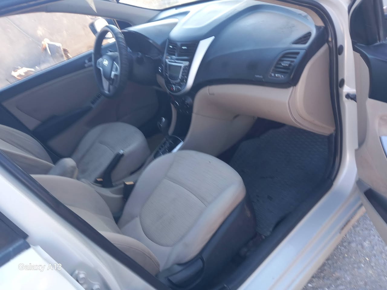 اكسنت مديل ١٧ مكفوله من الضربه مكينه ١٦٠٠ تخم تاير ويل كب بلادي رقم بصره سنويه٢٩ بصمه تشغيل بيها جاملغ وبنيد مبدل اثر جراد السعر ٨٠ مكانها البصره قضاء المدينه هاتف ***********
