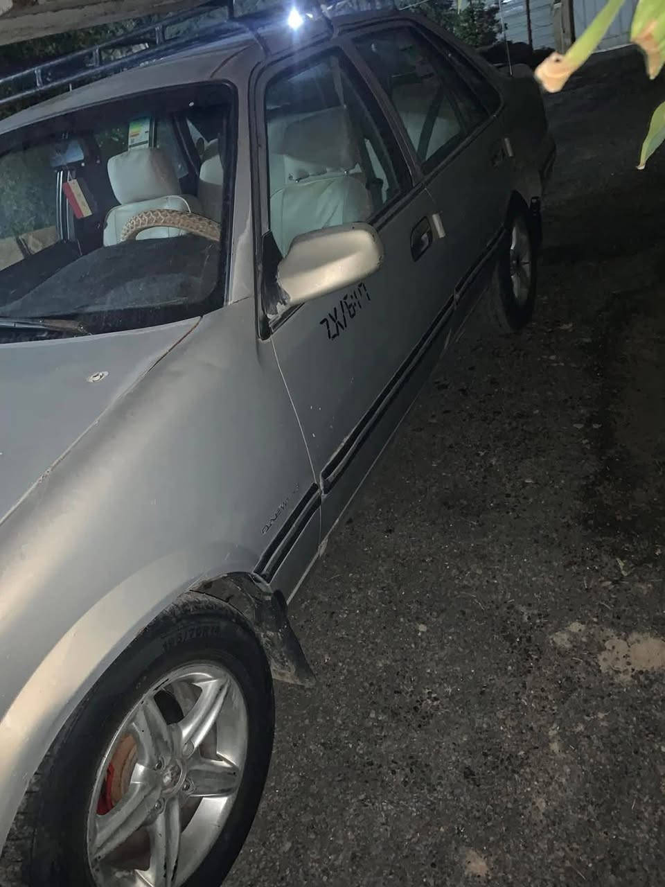 السلام عليكم
دايو برنس للبيع موديل 94
رقم بغداد 
كهربائيات كله شغالة سيارة بلادية كير ومحرك حاوية خير من الله محرك 2000
السيارة مكفولة من لكص ولكلبة 
السعر 26وبيهة مجال 
للستفسار  مكانها تاجي 

***********
