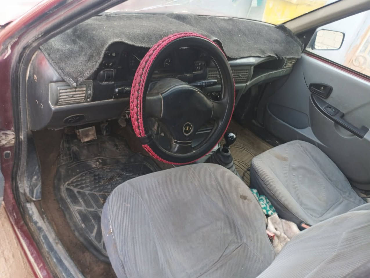 السلام عليكم دايو سلو رايد مراوس عنوان كوفه نجف سياره ب 18 وبيها مجال موديل 94 ماكينه وقير جدد تحويل مباشر حداديه زينه رقم الهاتف ***********
