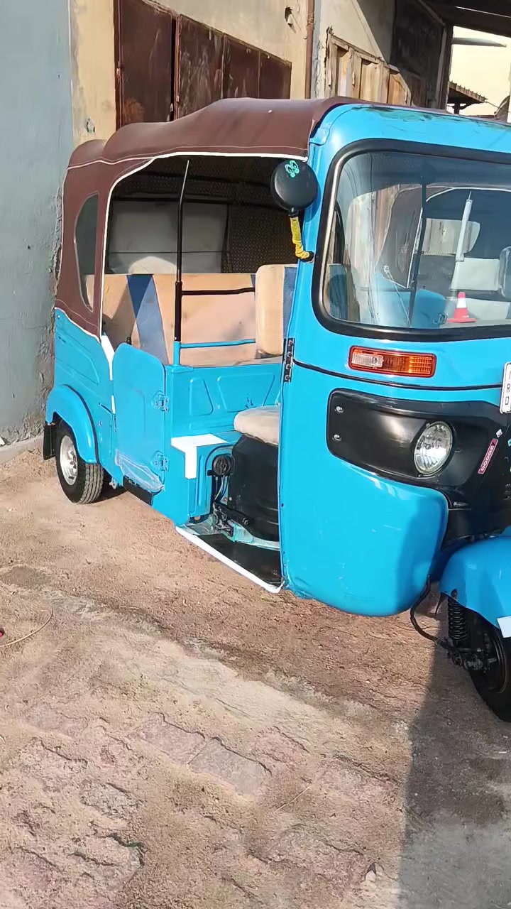 تكاتك للبيع مرقمات موديلات وحده ٢٠٢٣ شهر ١٢ داخله هزه وكامله مكفوله كشر ومحرك ماعده باردات سعره ١٠ وبيه مجال وثانيه موديل ٢٠٢٢ شهر ٧ كشر مكفول  محركه مكفول من تتقيص وتبخير سعره ٨٢٥٠ وبيه مجال وثالثه زركه لبيه سبايه كفاله عامه سعره ب٩ وبيه مجال  مكاني ذي قار قضاء الرفاعي الشراي يتصل  ***********
