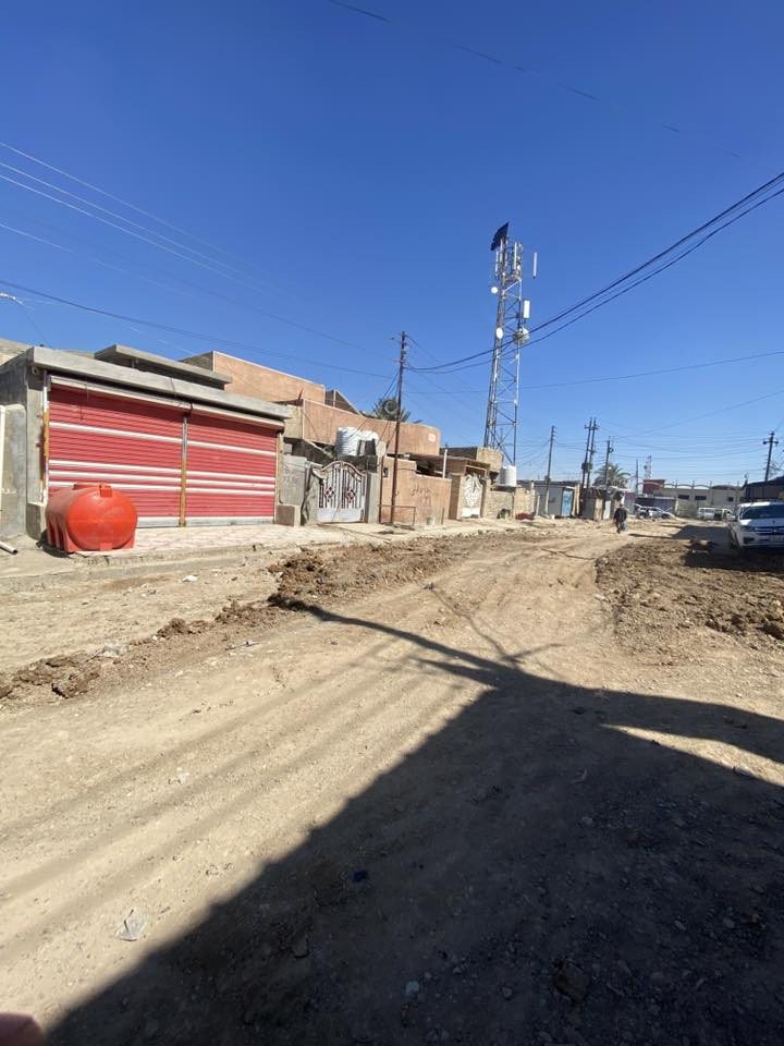 سلام عليكم بيت للبيع مساحه ٢٠٠ متر وره سوك الأولى بيت كامل مابي اي نقص للاستفسار ***********
