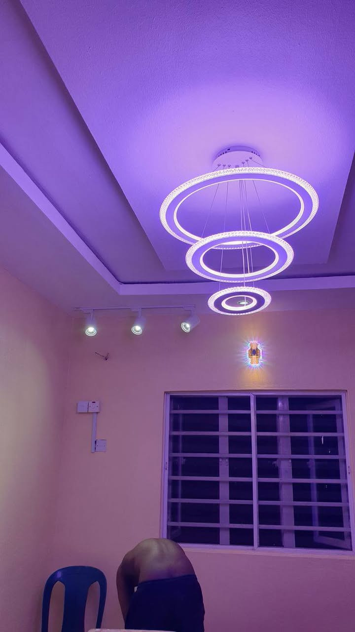 ممول⚡⚡
تأسیسات كهربائيه تركيب المراوح والثريات ترکیب بردات المنزل تركيب وتأسيس كاميرات المراقبة وكافة الاعمال المنزلية 
عملنا داخل كربلاء فقط

للتواصل ***********
