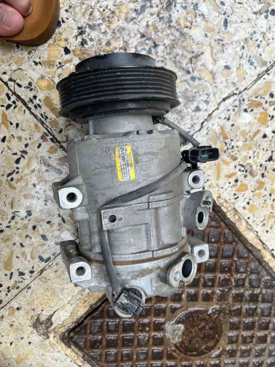 سلام عليكم كمبريسر شغال والراديتر نظيفة لابيها لحيم ولاشيء قيم واخذ مكاني بغداد ***********
