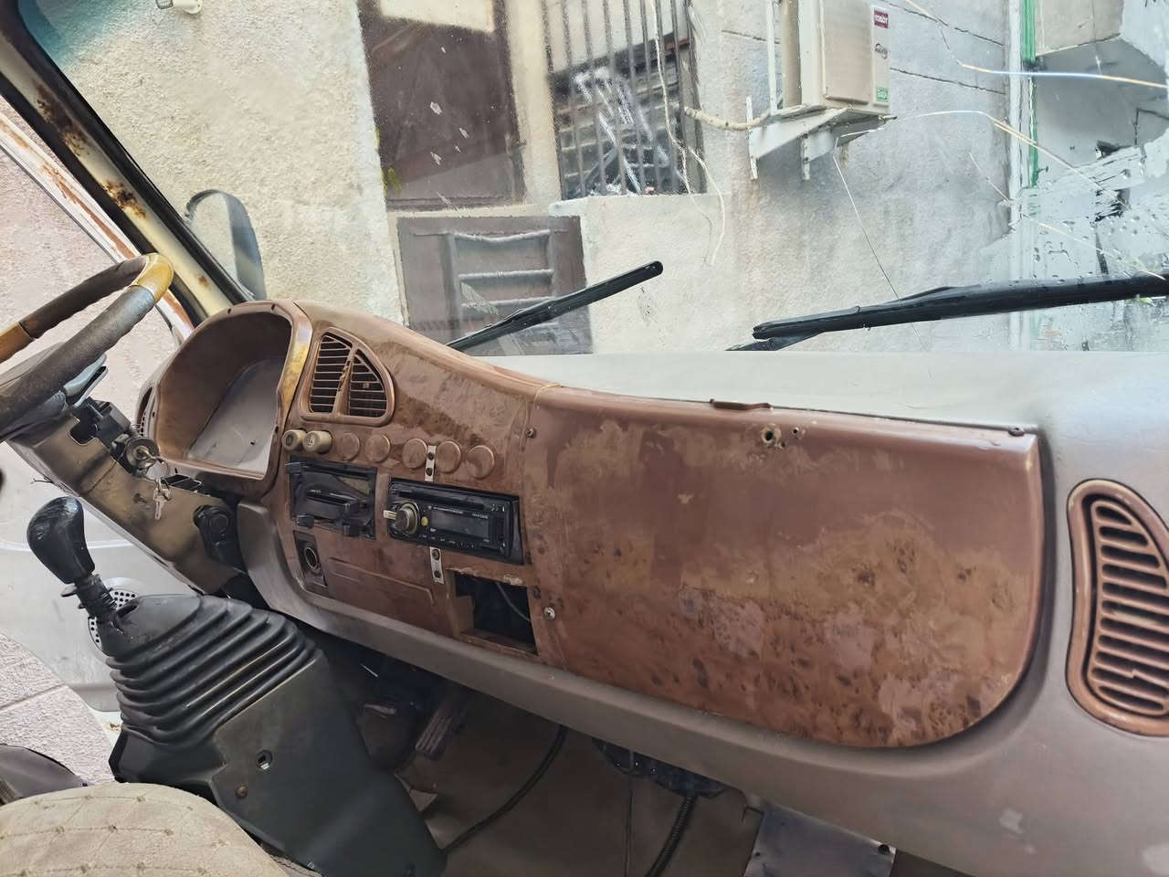 سلام عليكم سياره حمل الرقم كربلاء تحويل شغالة كاملة سعر ٣٠ رقم ***********
