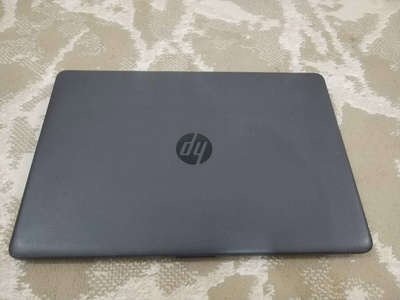 حاسبة مستعملة للبيع نظيفة وما مستعملة هواي.
المواصفات:

الموديل: HP 250 G6 Notebook PC
المعالج: Intel Core i3-7020U بسرعة 2.30 GHz
الذاكرة العشوائية (الرام): 4GB RAM
سعة التخزين (الهارد): 1TB HDD
كرت الشاشة: داخلي Intel HD Graphics 620
نظام التشغيل: Windows 10 Pro 64-bit
الهيكل الخارجي: نظيف لا يحتوي على خدوش.
حالة البطارية: تدوم 3 ساعات تقريبًا. 
الملحقات: الشاحن الأصلي للجهاز.

السعر: 250 الف دينار كربلاء, العراق


**إذا كنت صاحب هذا الإعلان وتريد حذفه لأي سبب، رجاءا أرسل رسالة إلى الدعم الفني**