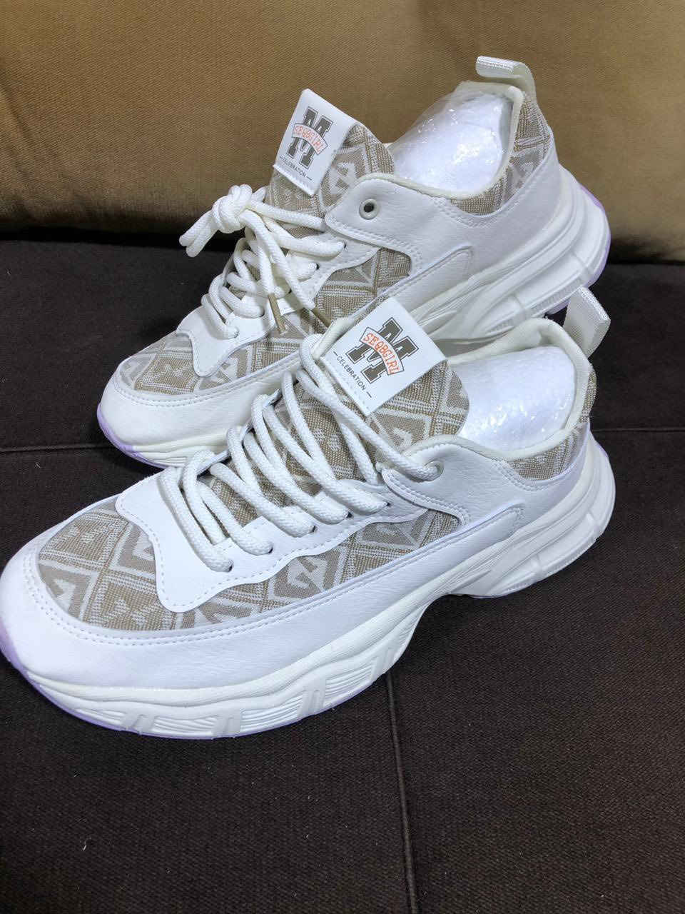 سلام عليكم شليف احذية جديد مستورد ٢٠قطعه بلشليف سعر شليف ١٨٠تطلع عليك قطعه ع ٩تكدر تبيع قطعه١٥اخر شليفين موجود احذية رجالي ونسائي قياسات من ٣٧/٤٤


**إذا كنت صاحب هذا الإعلان وتريد حذفه لأي سبب، رجاءا أرسل رسالة إلى الدعم الفني**