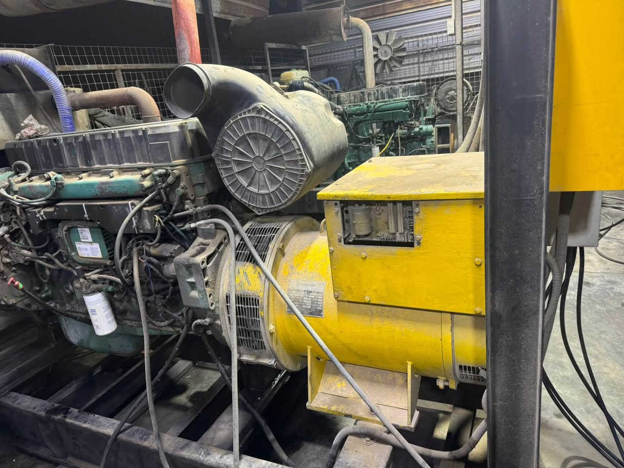 السلام عليكم
مولده فالفو دكتوره 275 kv لاتنقيص ولاتبخير  السعر 65 ورقه لاتصال  ***********
