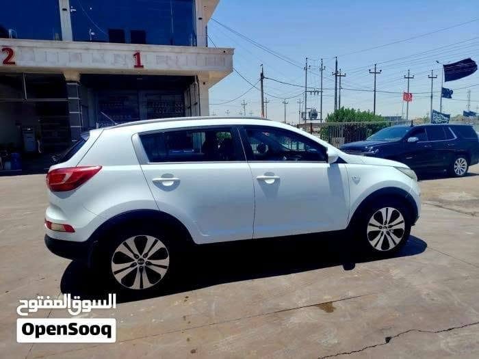 ​🚗 كيا سبورتاج 2014 للبيع – كفالة عامة وبأفضل حالة 🚗
السلام عليكم ورحمة الله وبركاته،
​للبيع سيارة كيا سبورتاج جاهزة للمشي وبشرط الكفالة:
​الموديل: 2014
​المحرك: 2000 دوش (DOHC)
​التكييف: تبريد ثلج ❄️
​الحدادية: ممتازة وجاهزة بالكامل
​الوضع العام: السيارة مقفولة كفالة عامة من الضربة، الصبغ، والتبديل، وجاهزة من كل شيء ما تحتاج أي مصاريف نهائياً.
​💰 السعر: 135 ورقة (وفيها مجال للشراي الجاد)
📞 للتواصل والاستفسار: ***********
​بالتوفيق بالبيعة إن شاء الله!

