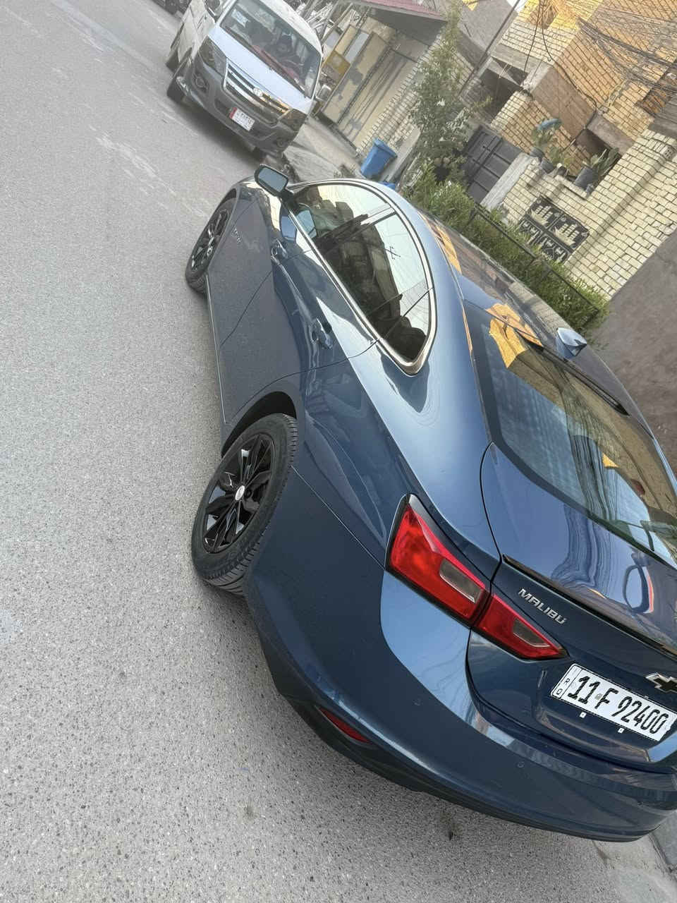 السلام عليكم 
ماليبو موديل 2024 فئة LT
رقم بغداد قبل يومين نشد  
موصفاته معروفه LT 
محرك 1500 تيربو
بصمة تشغيل وابواب وصندوق
(تشغيل عن بعد كاميرا خلفية دوارة) (رادار امامي )
(رادار تنبيه خروج من المسار )
(رادار خلفي وحساسات)
(نظام auto stop)
(تبريد قطعتين (امامي وخلفي)
(التبريد الامامي منفصل(مناخي)
(شاشة كبيرة(ايباد)
(نظام كار بلي)
(داتا شو)
(ويل 17)
(كرسي السائق كهرباء)
(تدفئة بالكشنات)
(قيادة ذاتية)
السع140بيه مجال بصيط
مكان بغداد زعفرانيه

بيع او تراوس ***********
