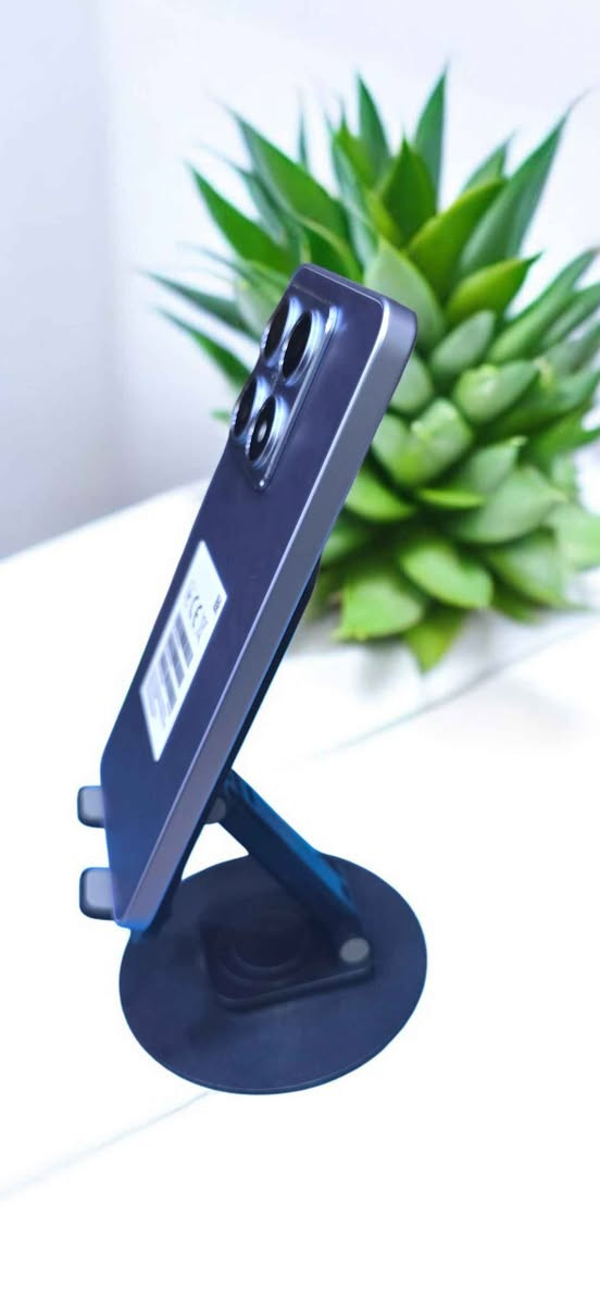 استخدام أقل من أسبوعين –  جديد
هاتف نظيف جداً بدون أي خدش، استعمال خفيف، كلشي شغال 100% 👍
⭐ المواصفات القوية:
💾 ذاكرة داخلية 512GB (مساحة خرافية)
⚡ معالج Dimensity 8300 Ultra – أداء سريع جداً وألعاب بدون تهنيگ
📸 كاميرا Leica 50MP – تصوير احترافي نهار وليل
🎥 تصوير فيديو عالي الدقة وثبات ممتاز
📱 شاشة AMOLED 144Hz – سلاسة وألوان قوية
🔋 بطارية قوية تدوم طول اليوم
⚡ شحن سريع 67W
💧 مقاوم للماء والغبار IP68
✅ مع الكرتونة وملحقاته
✅ نظافته ١٠٠%
📍 الموقع: (الكاظميةشارعالهبنهقربالرعاية)
💰 السعر: (٤٧٥ الف)
📞 التواصل خاص أو واتساب ***********
للجادين فقط 🌹 بغداد, العراق
