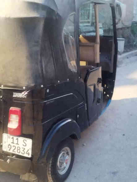 السلام عليكم تكتك للبيع موديل 2022شهر 11 تكتك جاهزة وخير من الله العنوان بغداد الحسينية مال راشدية رقم الهاتف***********
