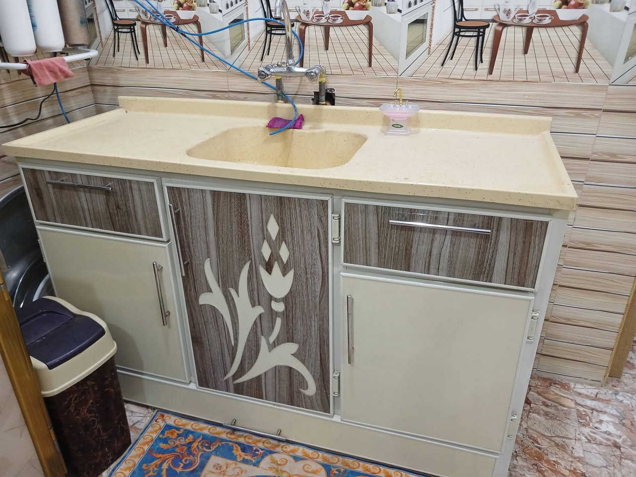 سلام عليكم ورحمة الله وبركاته 
سنك مرمر شغل درجه اولى 
للبيع مستخدم سعر ٢٢٥ وبي مجال
مكاني الانبار الخالديه المضيق
 مقابل جامع الخضر والياس 
***********
