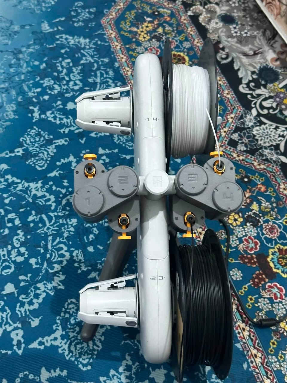 طابعه بامبو لاب a1 كومبو
استعمال جداً قليل مشتغله بس ٤٩ ساعه 
مساحه العمل 25*25*25
سعر ٩٠٠ وبيها مجال بسيط
***********
