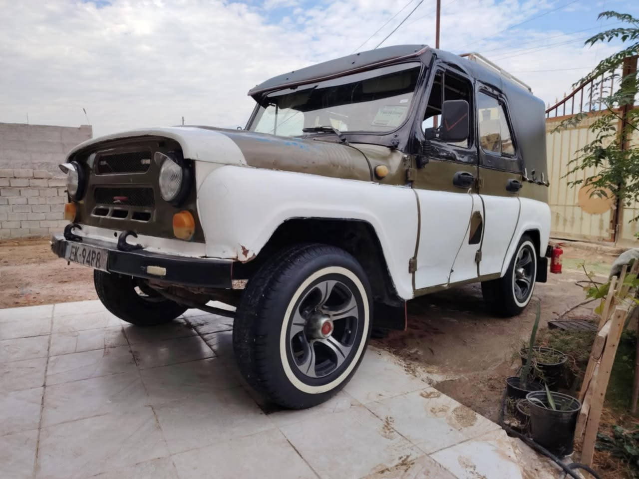 سلام عليكم واز 88للبيع تحويرة كامله اكسل فارة بور ستيرن تخم تاير كهربايات كله شغاله مكينه وكيرر خيررر من الله حصيرة تخبل. الاستفسار (***********)
